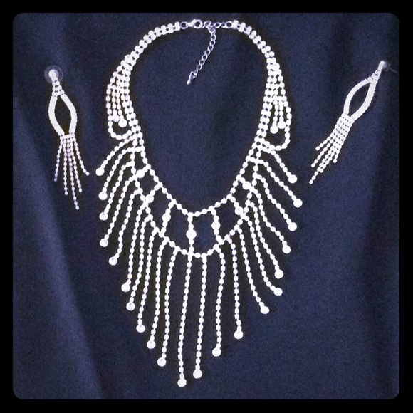 Jewelry - Rhinestone Necklace